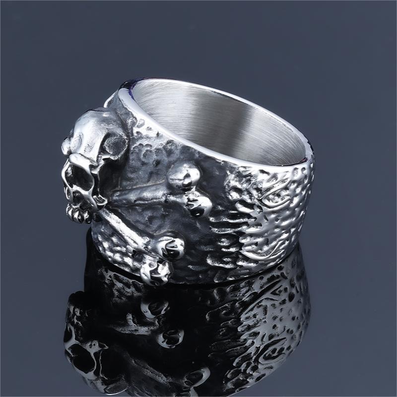 Men's Punk Skull Ring Vintage Gothic Style Unique Statement Ring for Men